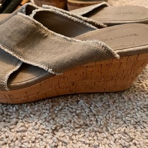 Chocolate Blu sandals